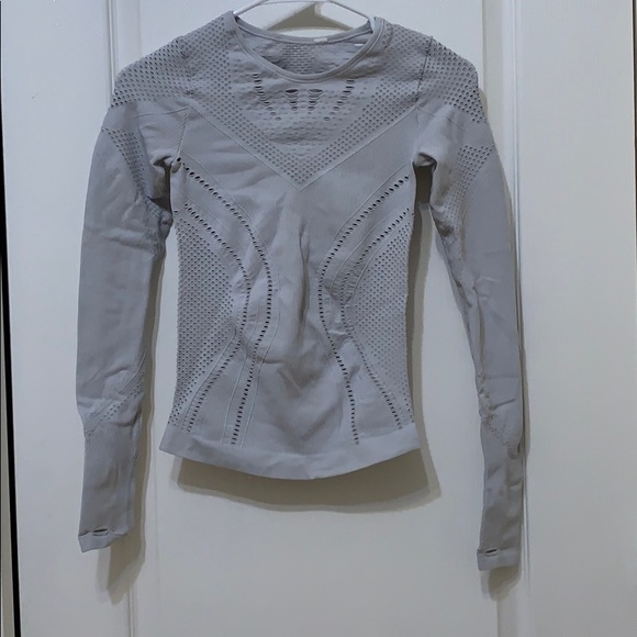 Alo Yoga Lark top - Picture 1 of 4